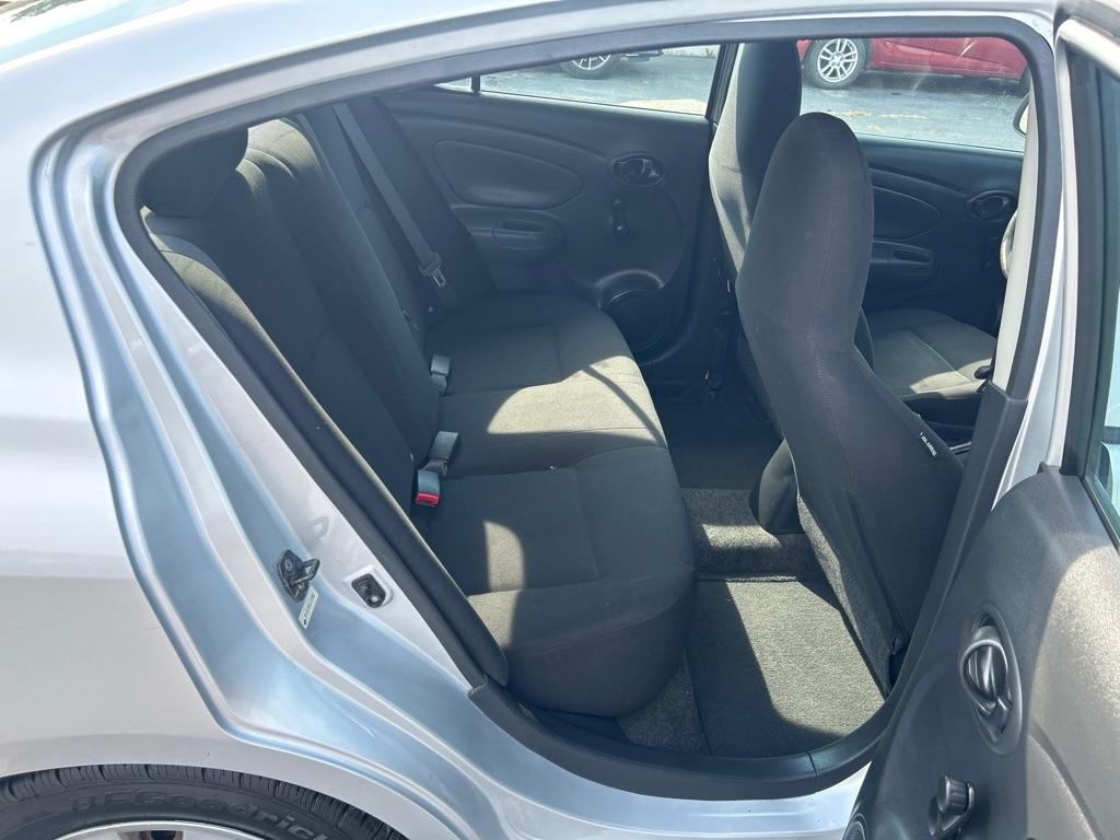 Nissan Versa 1.6 S Sedan 2012