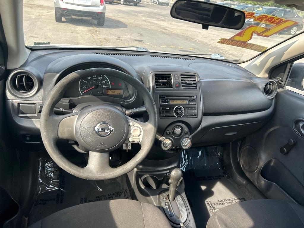 Nissan Versa 1.6 S Sedan 2012