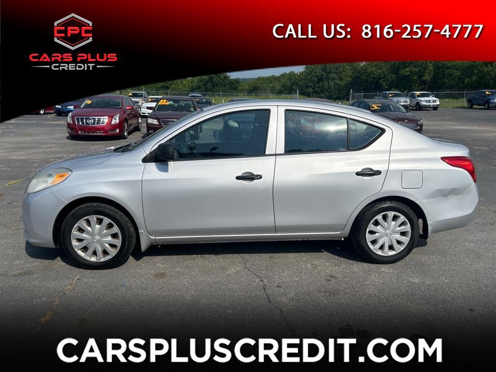 Nissan Versa 1.6 S Sedan 2012