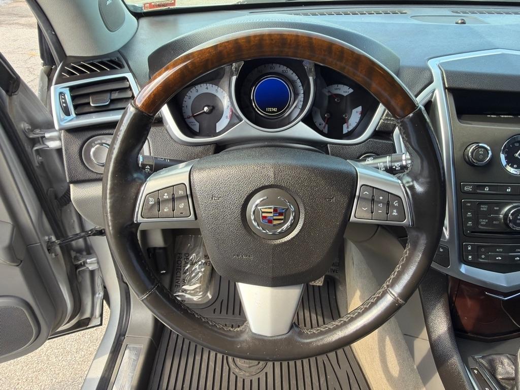 Cadillac SRX Luxury 2012