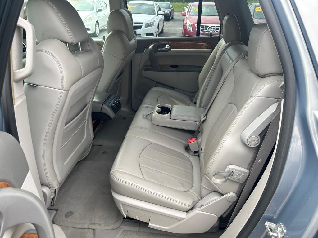 Buick Enclave CXL FWD 2008