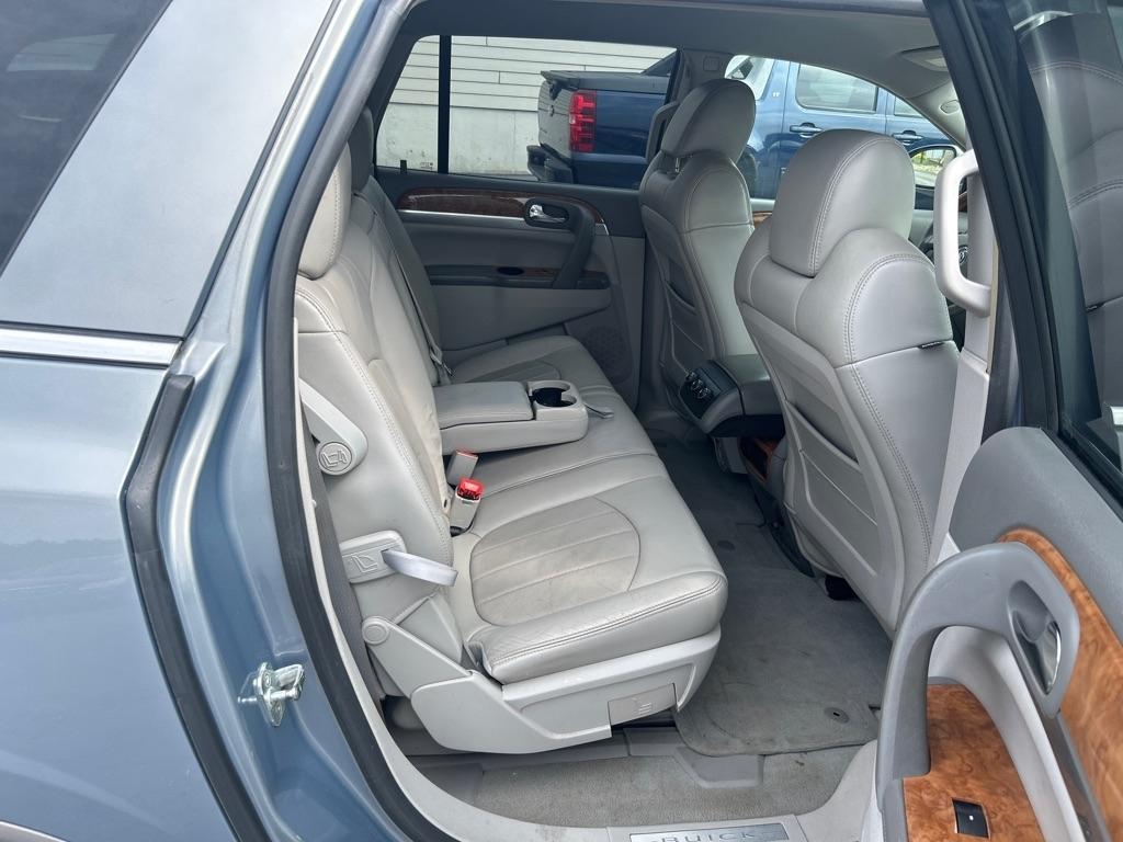 Buick Enclave CXL FWD 2008