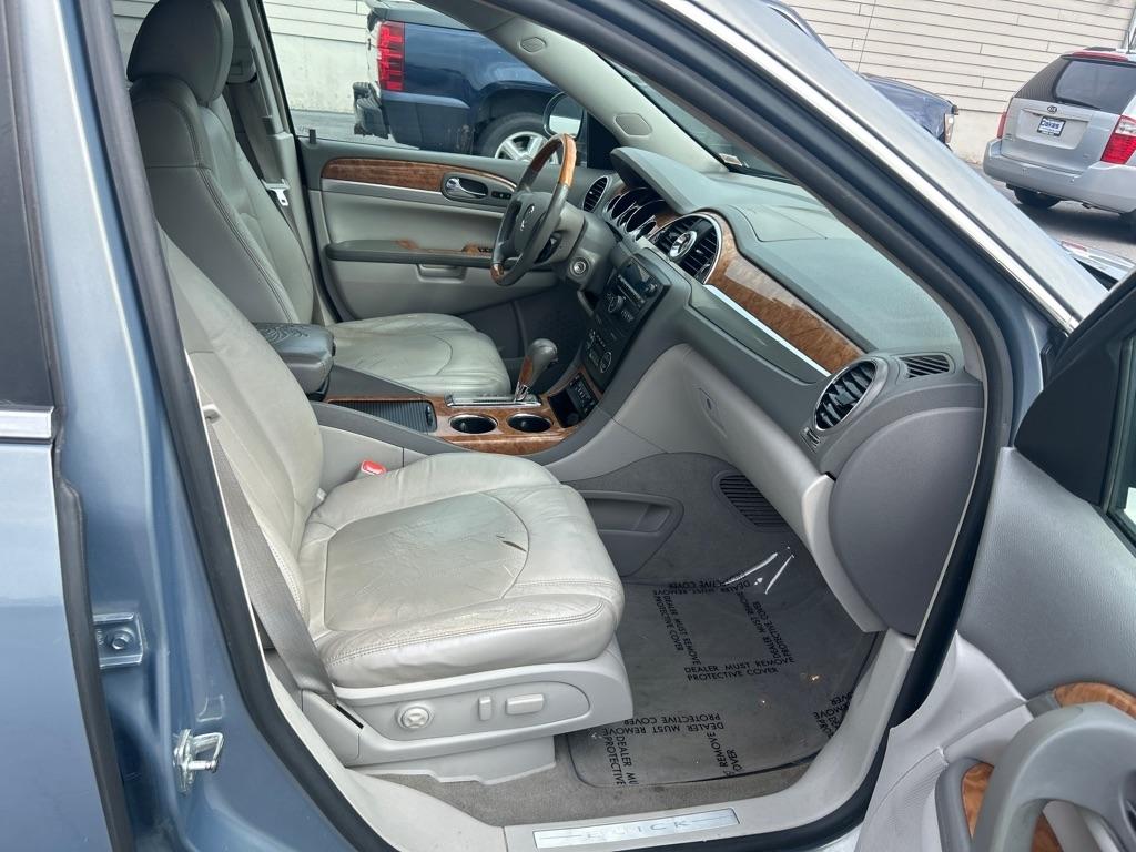 Buick Enclave CXL FWD 2008