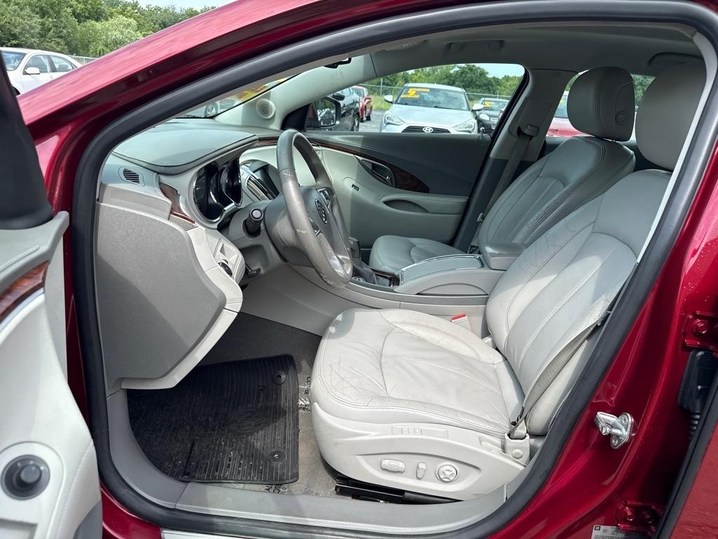 Buick LaCrosse CXL FWD 2011