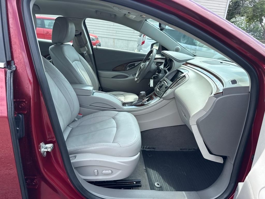 Buick LaCrosse CXL FWD 2011