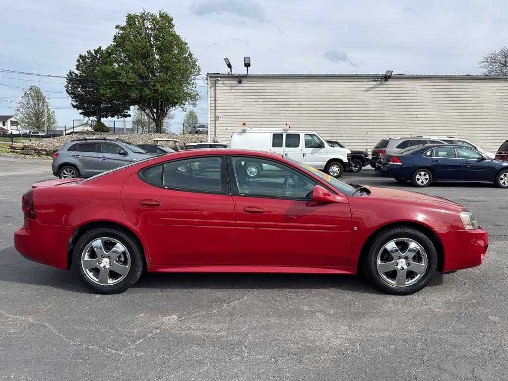Pontiac Grand Prix GT sedan 2007