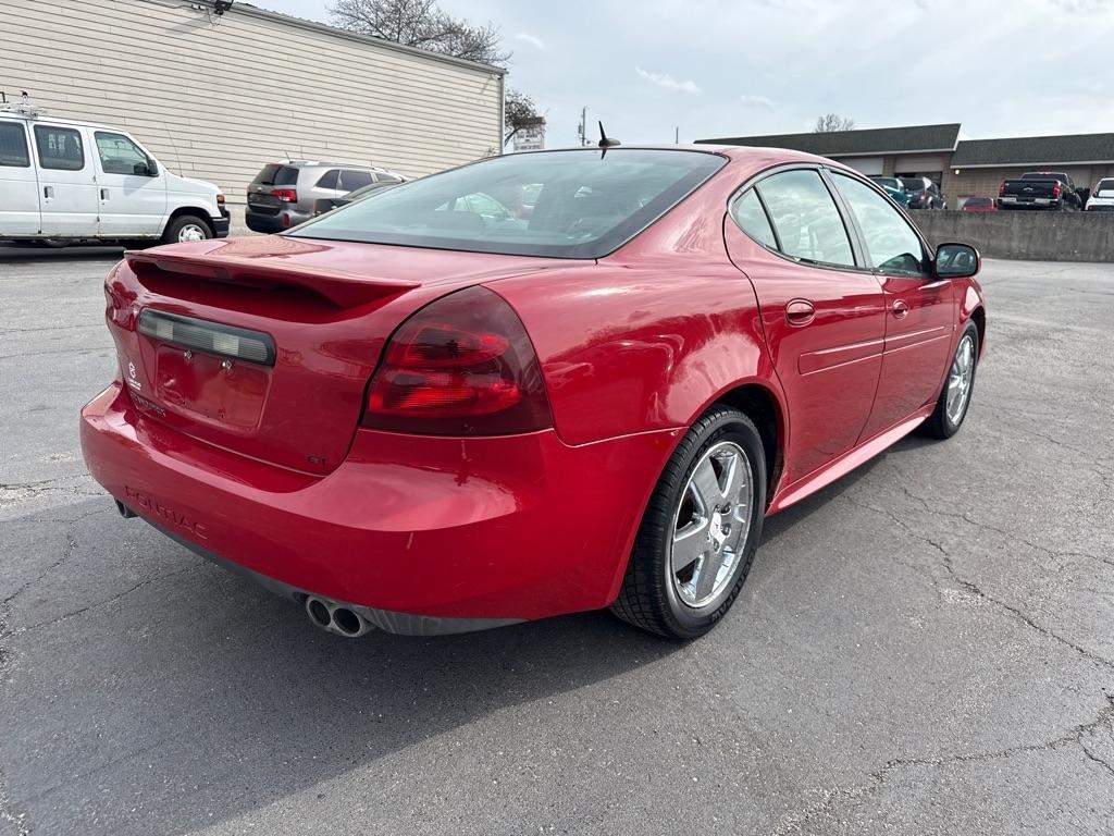 Pontiac Grand Prix GT sedan 2007
