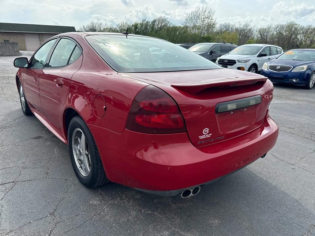Pontiac Grand Prix GT sedan 2007