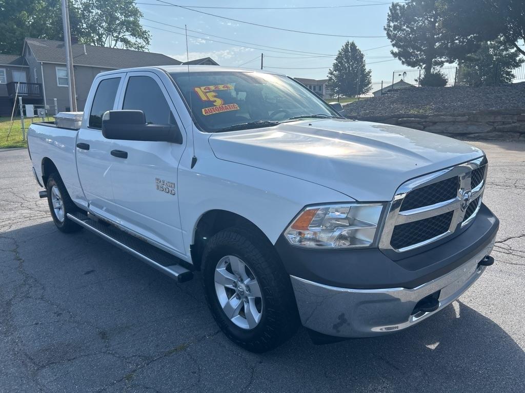RAM 1500 Tradesman Quad Cab 4WD 2015