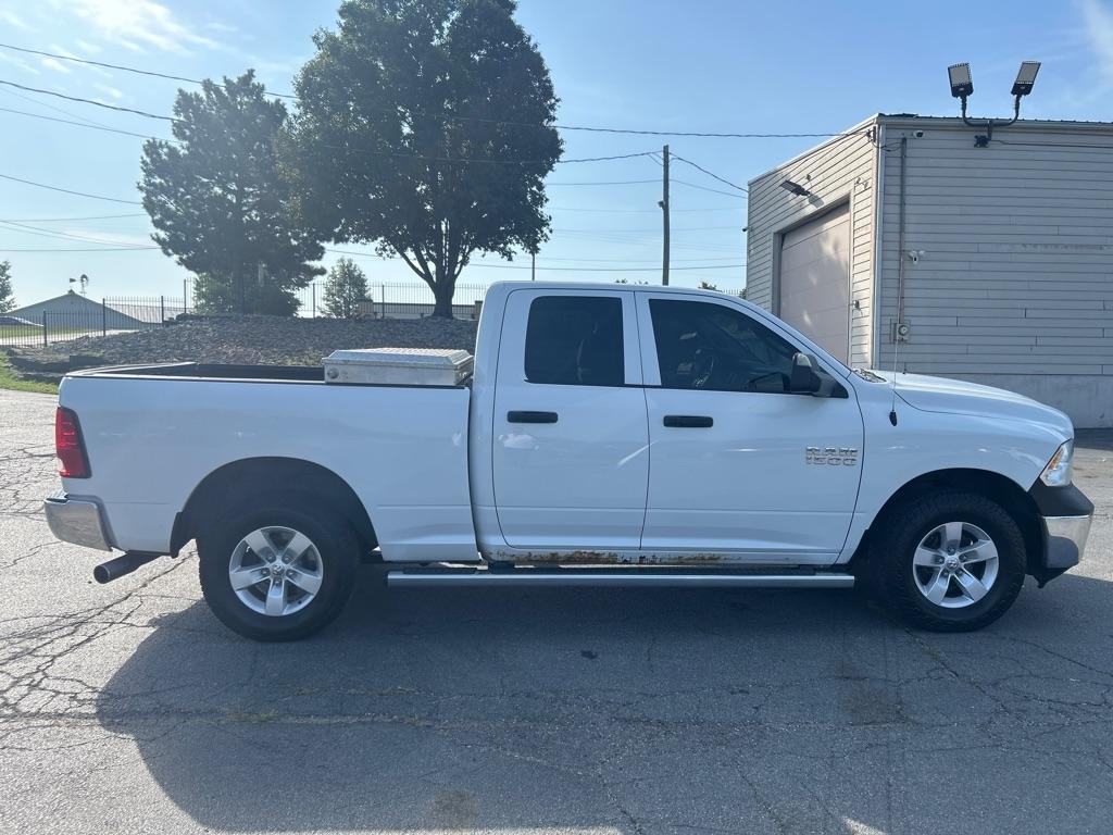 RAM 1500 Tradesman Quad Cab 4WD 2015