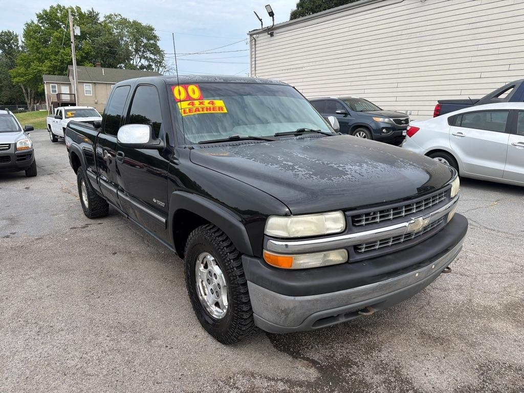 Chevrolet Silverado 1500 LT Ext. Cab 4-Door Long Bed 4WD 2000