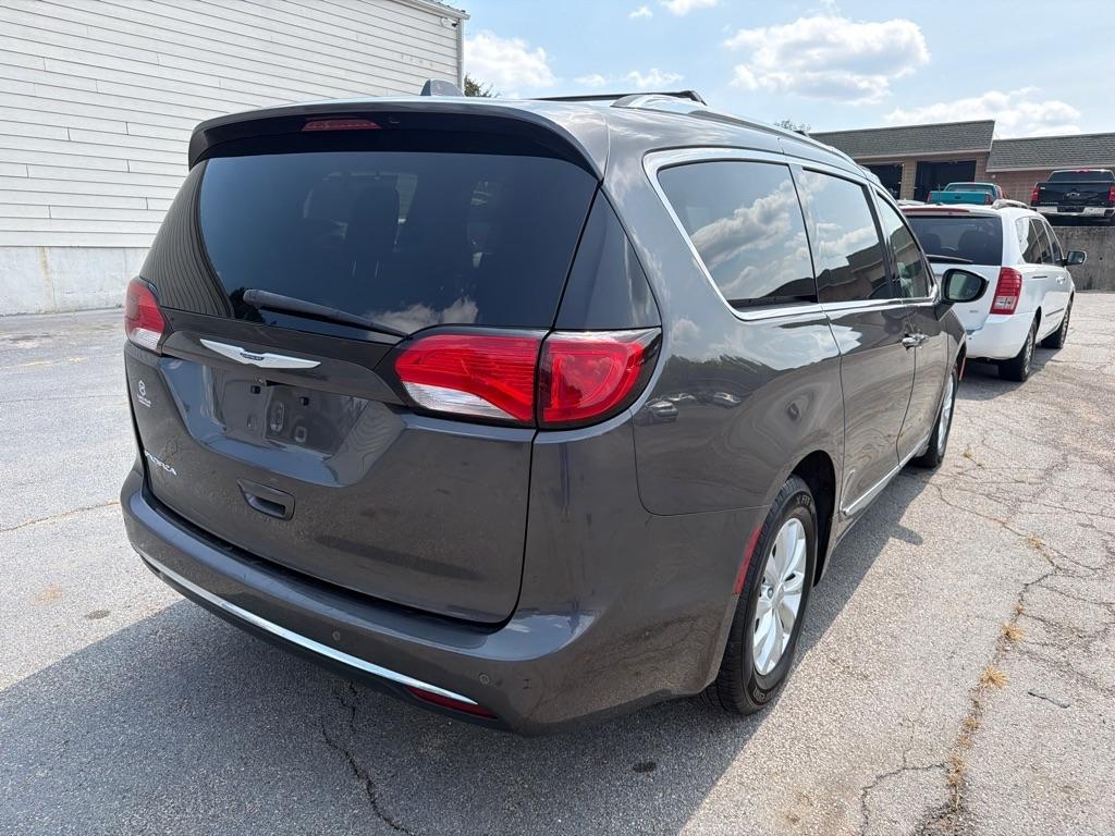 Chrysler Pacifica Touring-L 2019