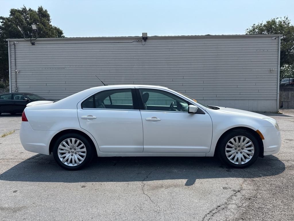 Mercury Milan Hybrid Sedan 2010