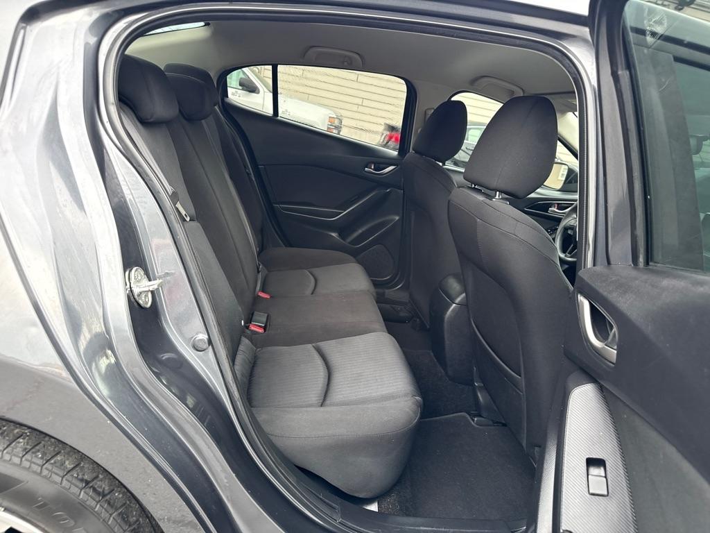 Mazda MAZDA3 i Sport AT 4-Door 2016