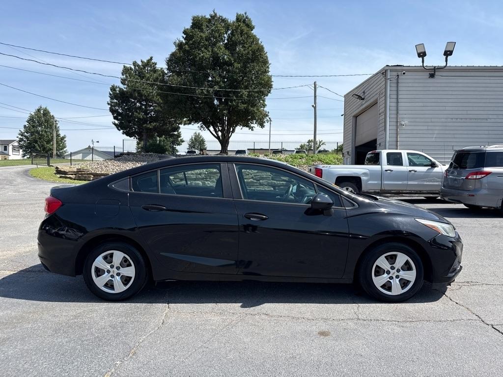 Chevrolet Cruze LS Auto 2017