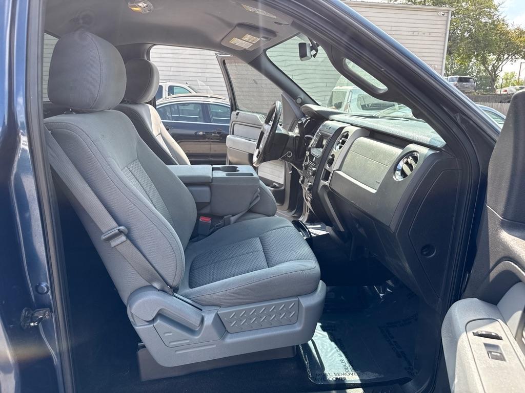 Ford F-150 XLT 8-ft. Bed 4WD 2013