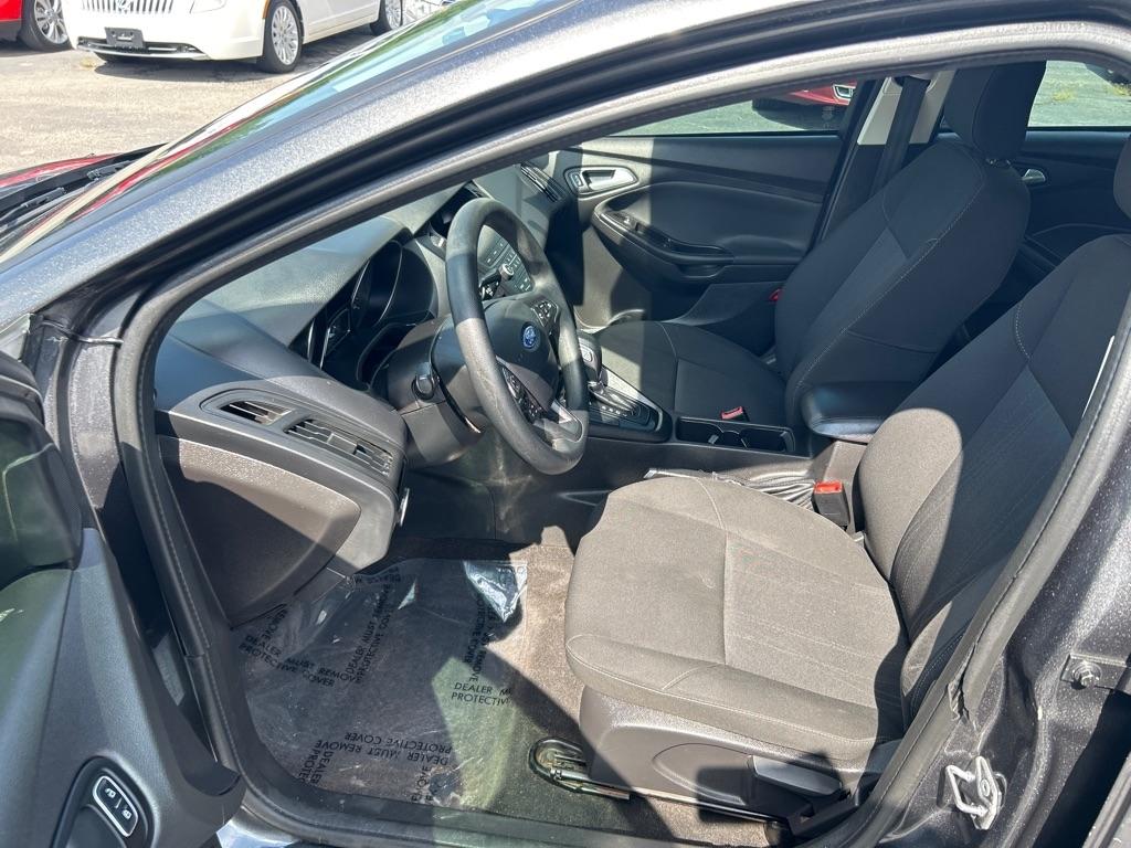 Ford Focus SE Sedan 2018