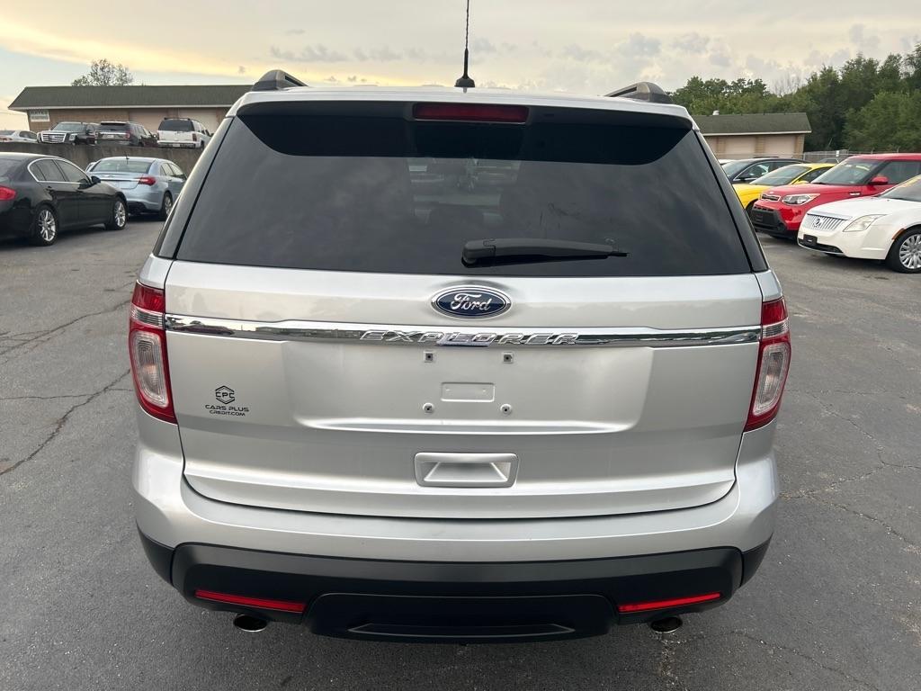 Ford Explorer Base FWD 2014
