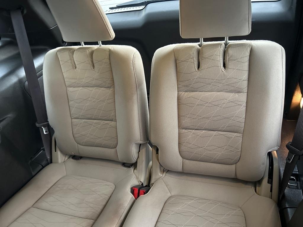 Ford Explorer Base FWD 2014