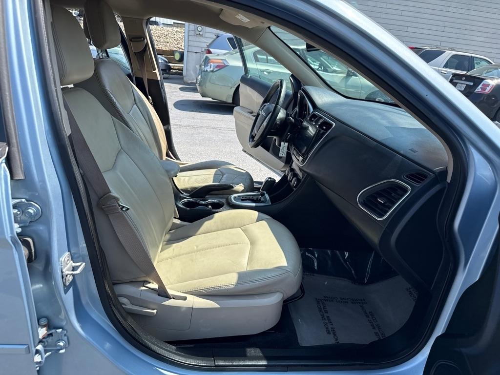 Chrysler 200 Limited 2013