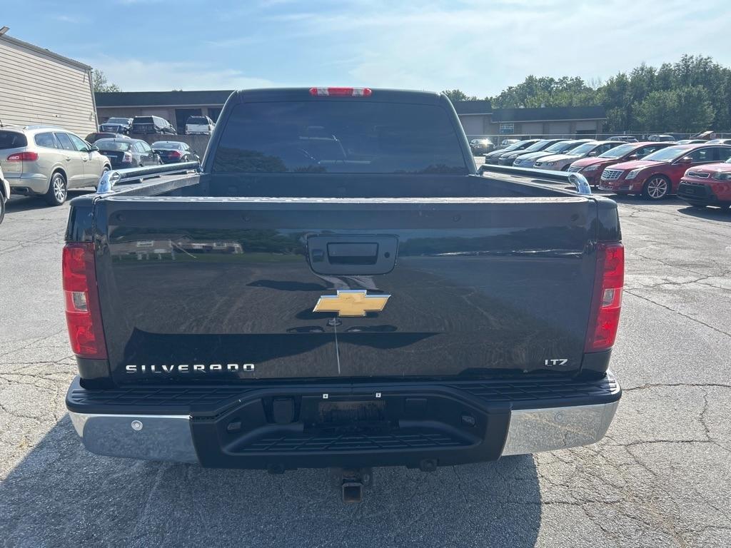 Chevrolet Silverado 1500 LTZ Crew Cab 4WD 2013