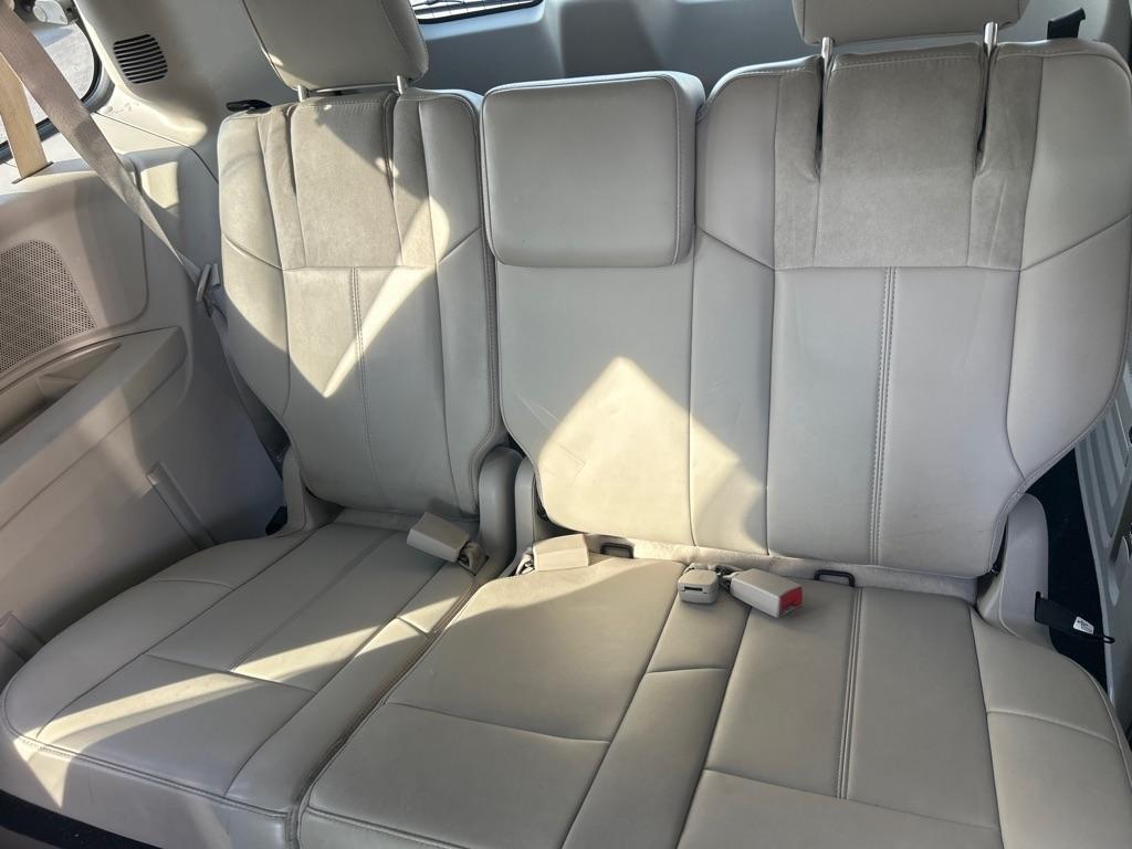 Chrysler Town & Country Limited 2014
