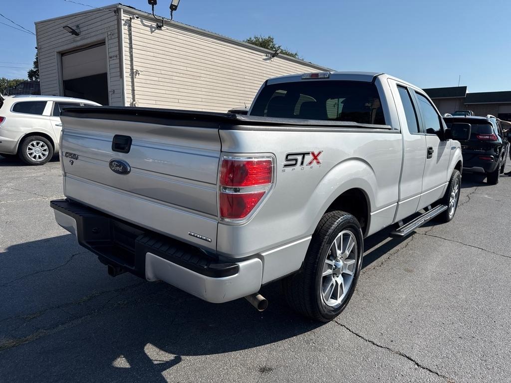 Ford F-150 XL SuperCab 8-ft. Bed 2WD 2014