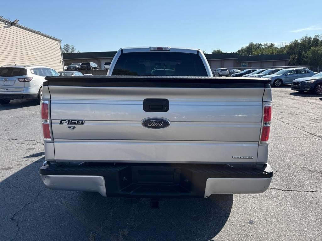Ford F-150 XL SuperCab 8-ft. Bed 2WD 2014