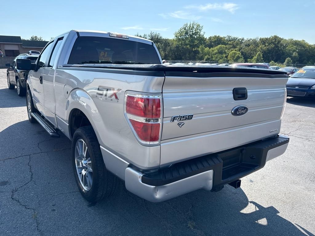 Ford F-150 XL SuperCab 8-ft. Bed 2WD 2014