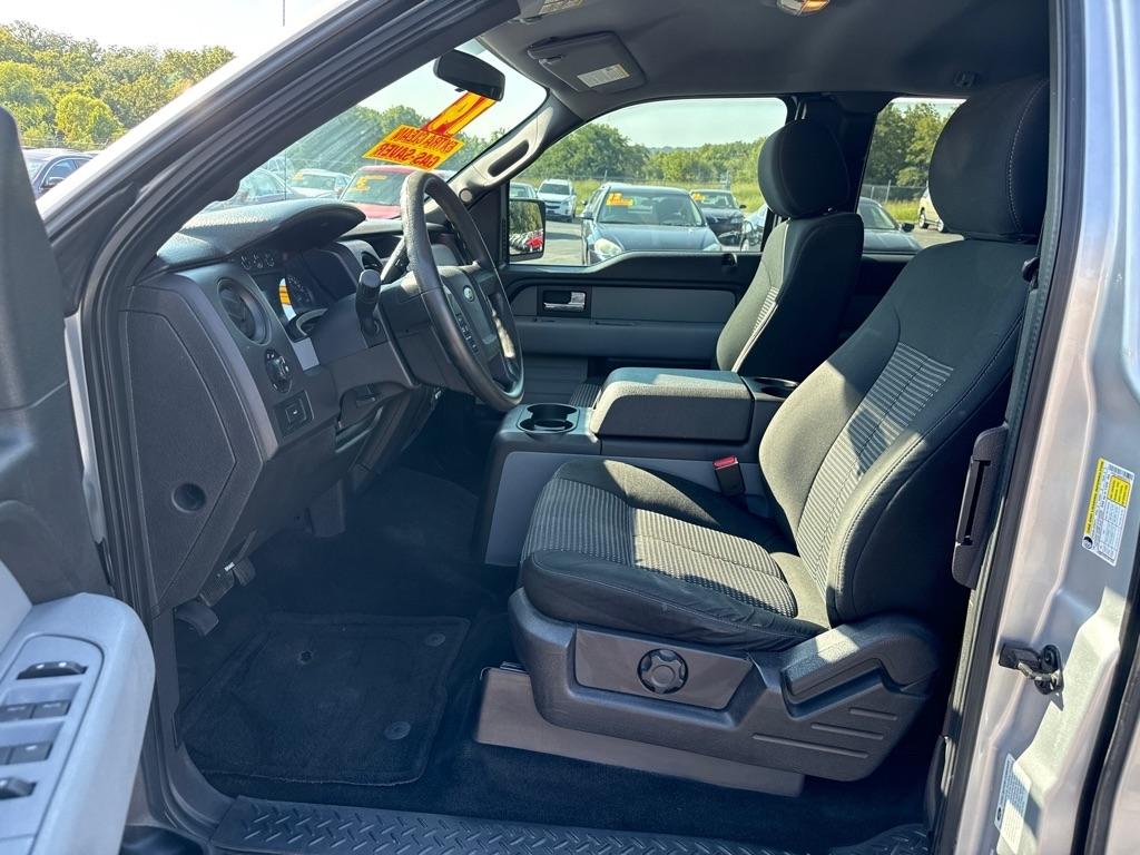 Ford F-150 XL SuperCab 8-ft. Bed 2WD 2014
