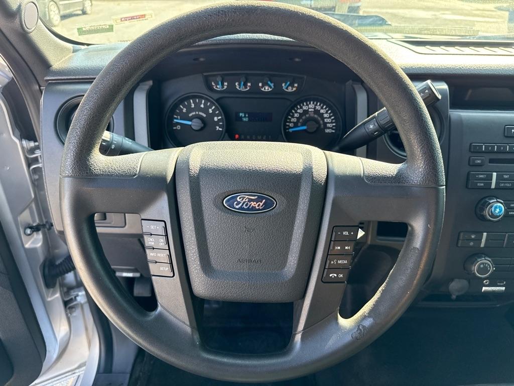 Ford F-150 XL SuperCab 8-ft. Bed 2WD 2014