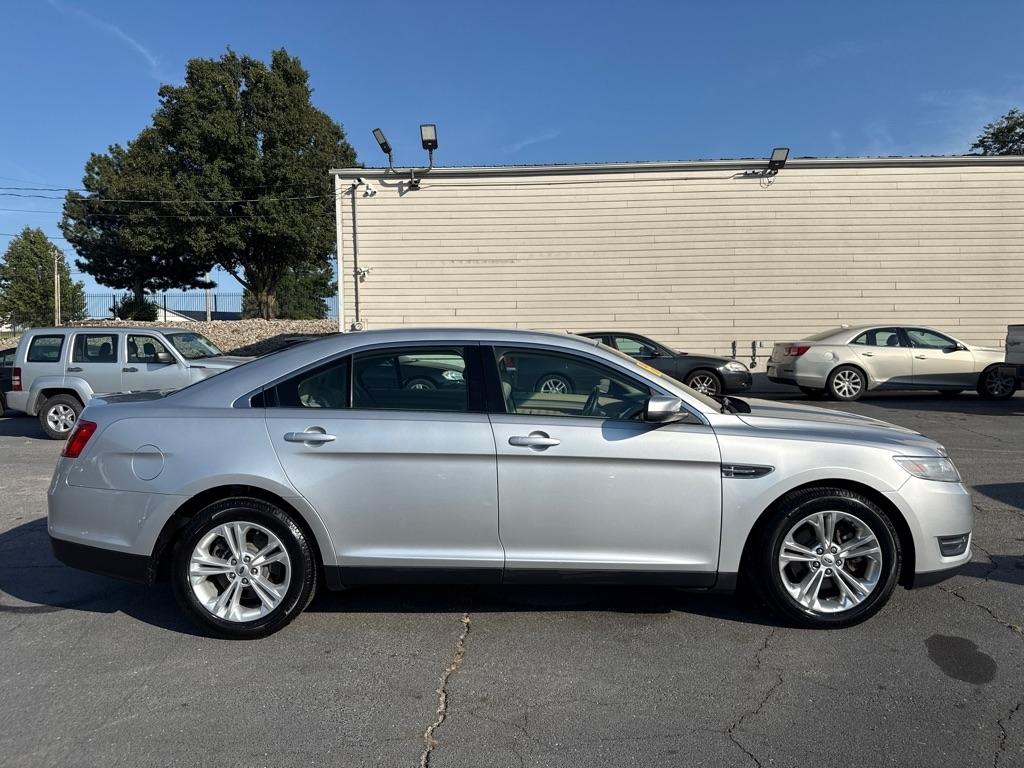 Ford Taurus SEL FWD 2013