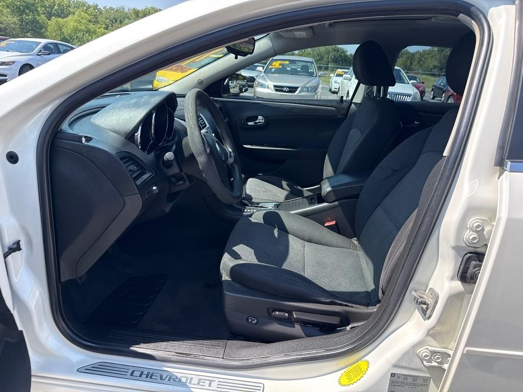 Chevrolet Malibu 1LT 2011