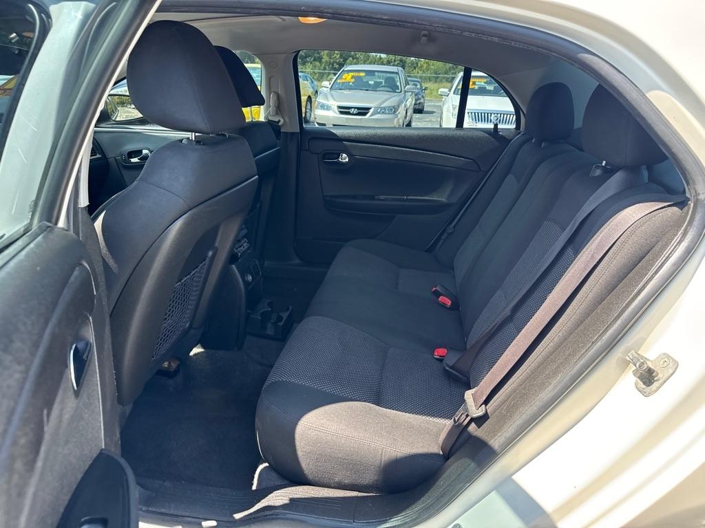 Chevrolet Malibu 1LT 2011