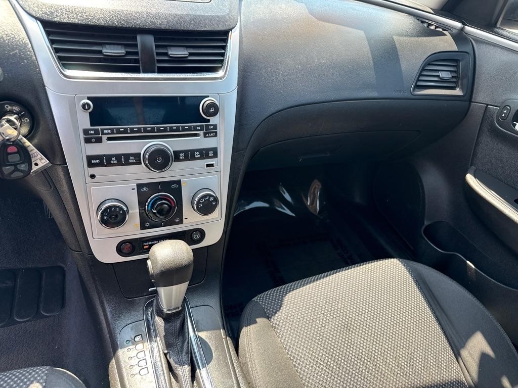 Chevrolet Malibu 1LT 2011
