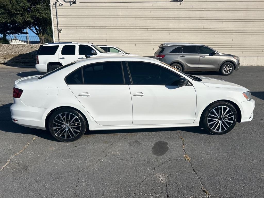 Volkswagen Jetta SE 6A 2015