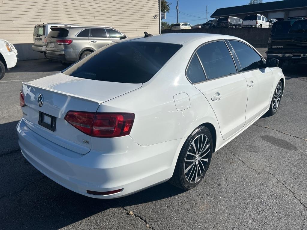 Volkswagen Jetta SE 6A 2015