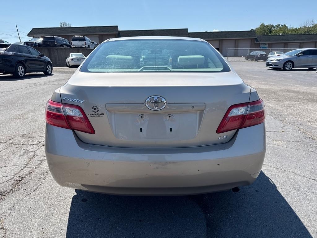 Toyota Camry SE 5-Spd AT 2009