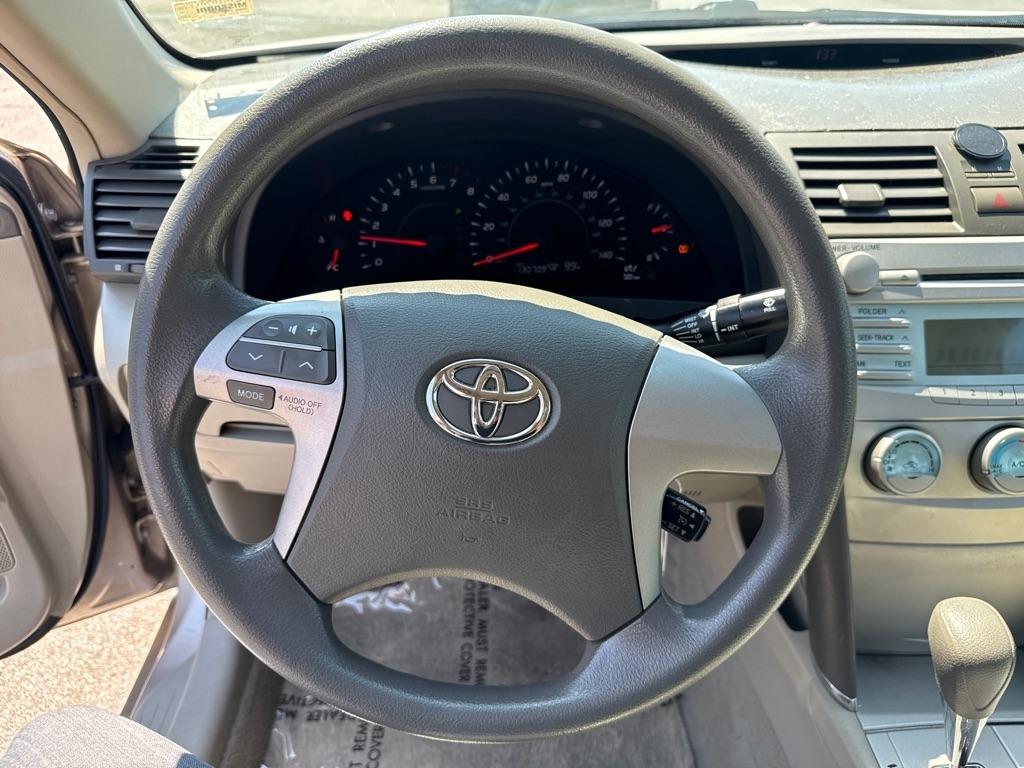 Toyota Camry SE 5-Spd AT 2009