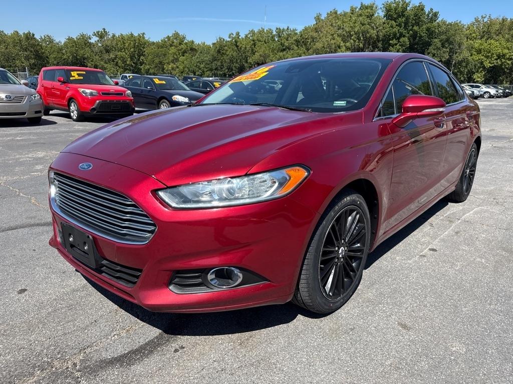 Ford Fusion SE 2016