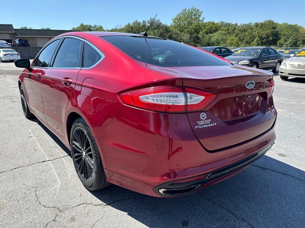 Ford Fusion SE 2016