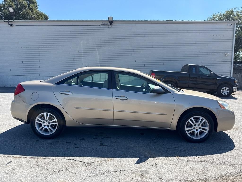 Pontiac G6 Base 2005