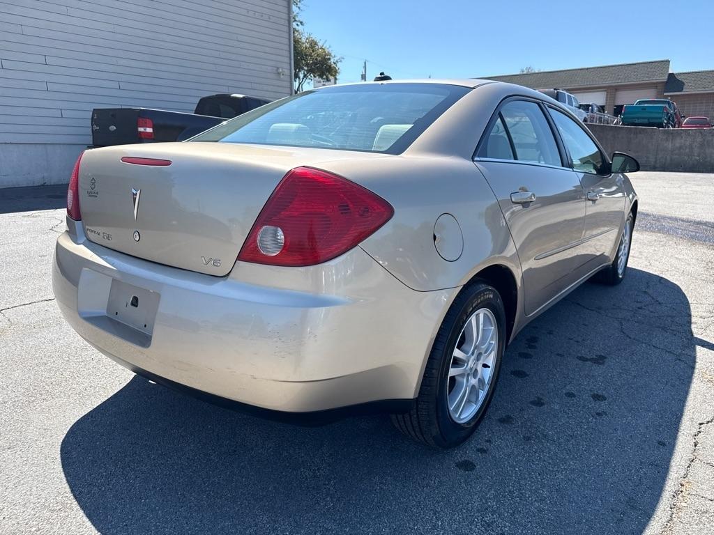 Pontiac G6 Base 2005