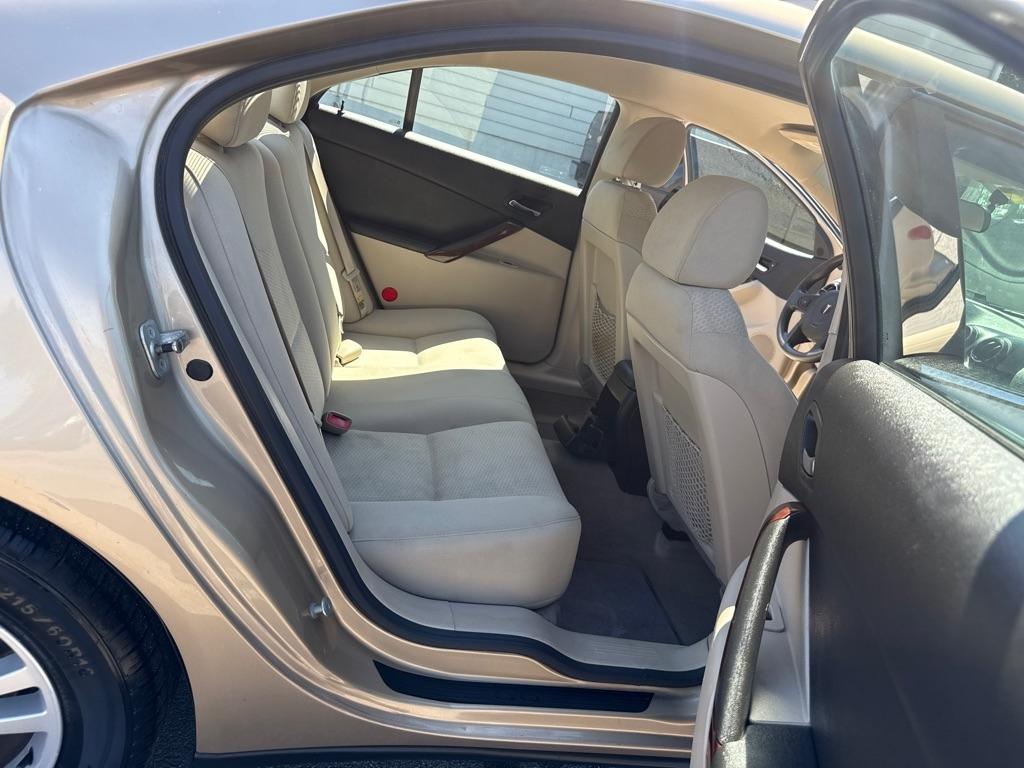 Pontiac G6 Base 2005