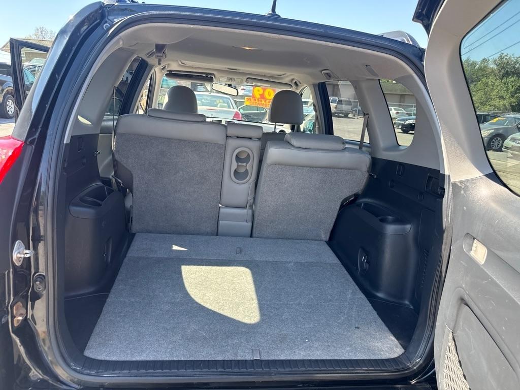 Toyota RAV4 Limited I4 2WD 2009