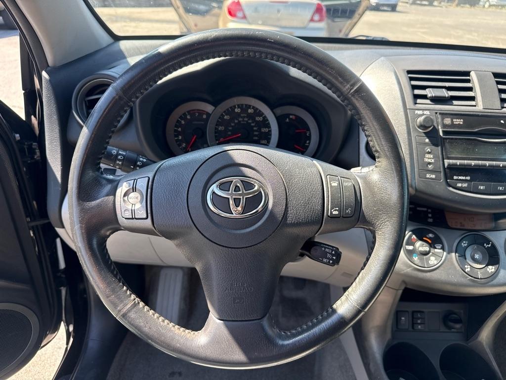 Toyota RAV4 Limited I4 2WD 2009