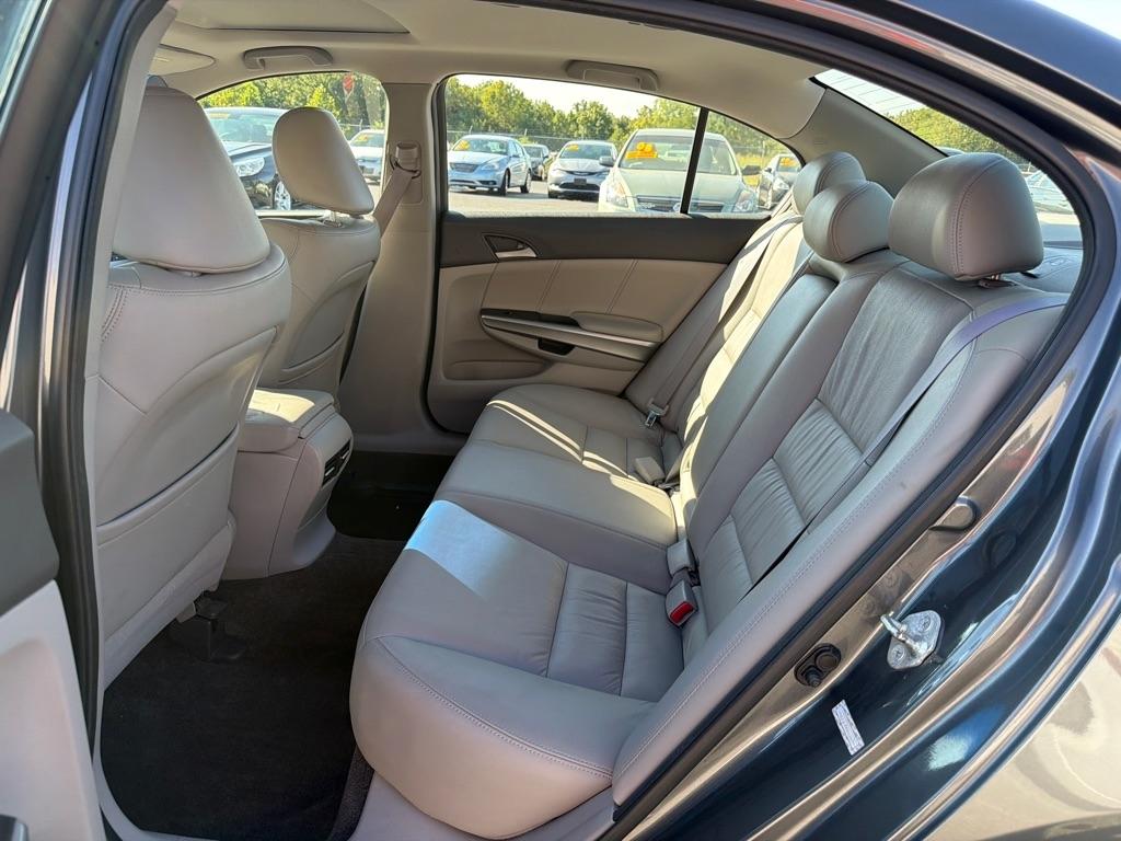 Honda Accord EX-L V-6 Sedan AT 2010