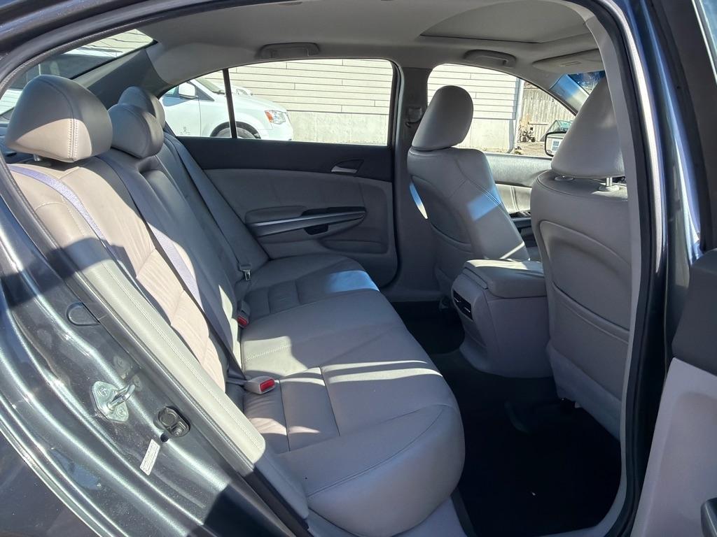 Honda Accord EX-L V-6 Sedan AT 2010