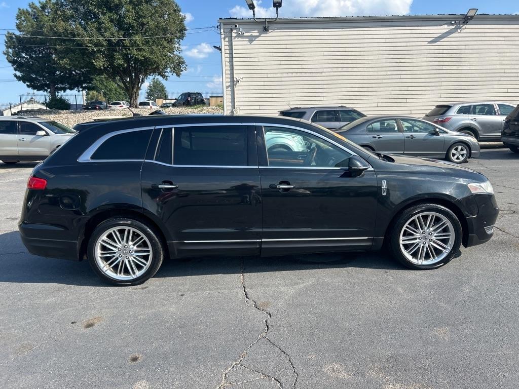 Lincoln MKT 3.5L with EcoBoost AWD 2014