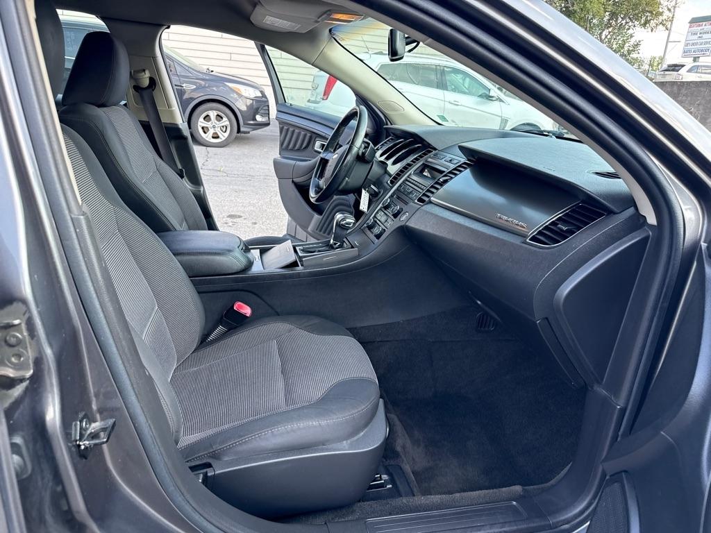 Ford Taurus SEL FWD 2012